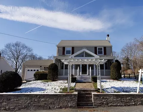 48 Bradley Rd, Weymouth, MA 02191