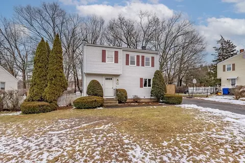 54 Kittrell St, Springfield, MA 01119