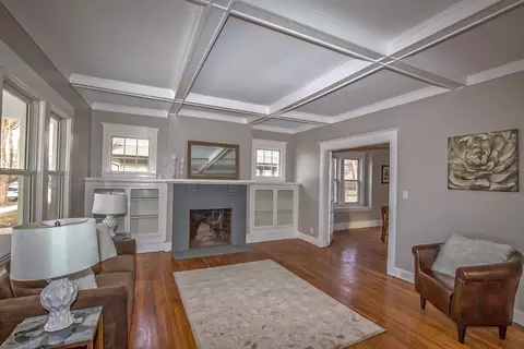 29 Eton St, Springfield, MA 01108 photo 5