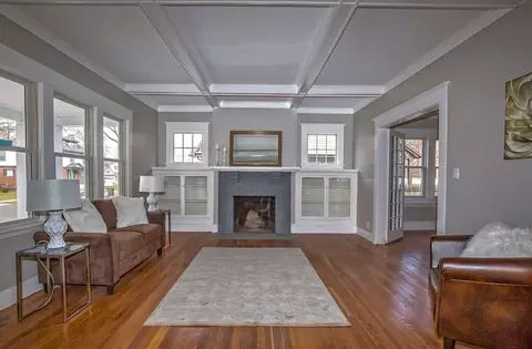 29 Eton St, Springfield, MA 01108 photo 4