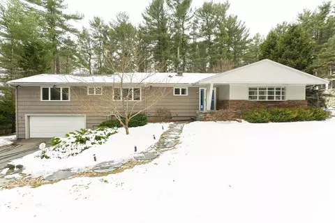20 Wilson Rd, Bedford, MA 01730