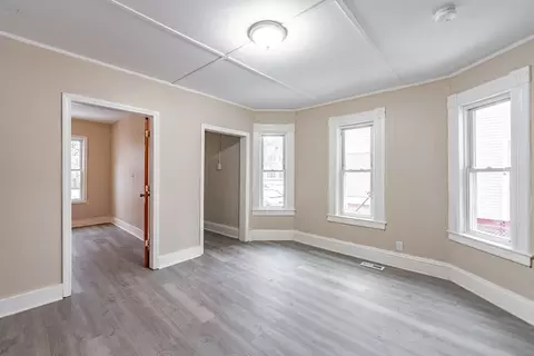 84-86 Bowles St, Springfield, MA 01109 photo 9