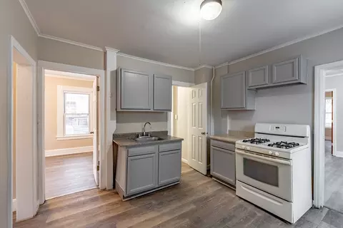 84-86 Bowles St, Springfield, MA 01109 photo 4