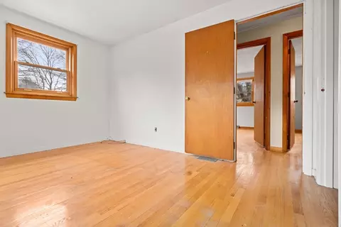 7 Wirling Dr, Beverly, MA 01915 photo 8