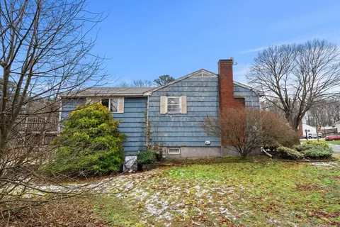 7 Wirling Dr, Beverly, MA 01915 photo 3