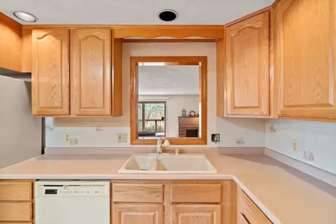 7 Wirling Dr, Beverly, MA 01915 photo 24