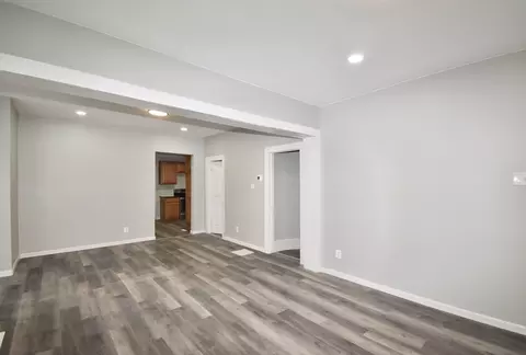 36 Orleans St, Springfield, MA 01109 photo 4