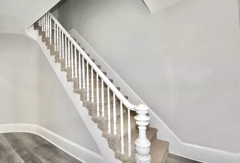 36 Orleans St, Springfield, MA 01109 photo 5