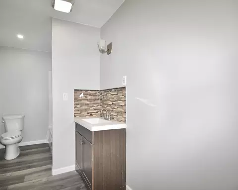 36 Orleans St, Springfield, MA 01109 photo 15