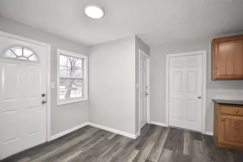 36 Orleans St, Springfield, MA 01109 photo 11