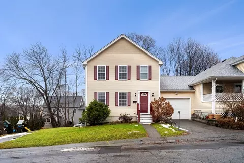 32 Haverhill St #1, Haverhill, MA 01830