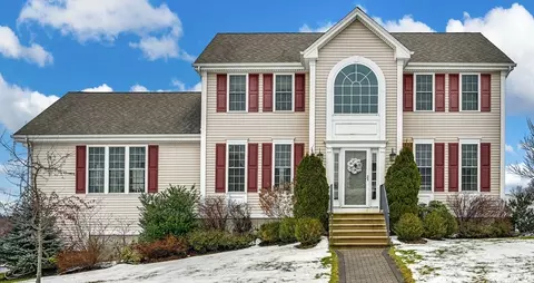 13 Amherst Dr, Auburn, MA 01501