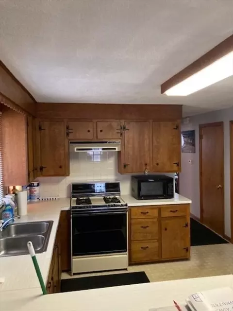 5 Cornish Rd, Methuen, MA 01844 photo 5