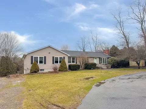 470 Estherbrook Ave, Dighton, MA 02715