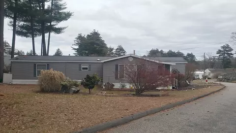 281 Chauncey Walker St #C-131, Belchertown, MA 01007