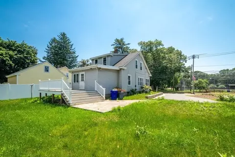 Exterior - 138 Great Rd, Maynard, MA 01754 photo 1 of 6
