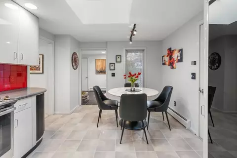 Dining - 58 Sachem Dr, Centerville, MA 02632 photo 4 of 4