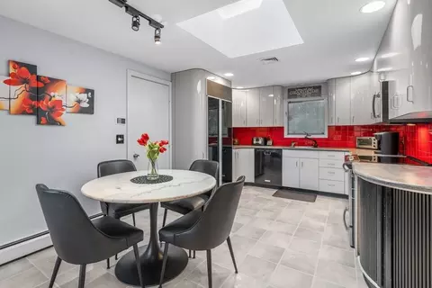 Dining - 58 Sachem Dr, Centerville, MA 02632 photo 3 of 4