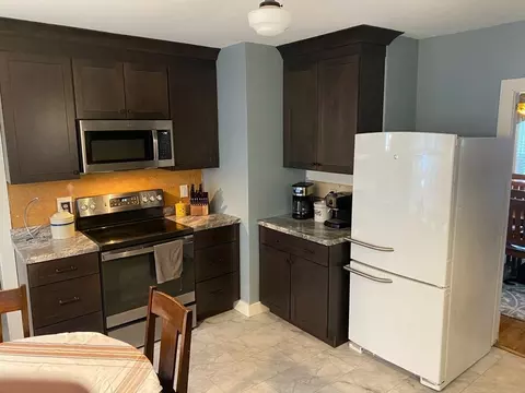 15 Stromquist Ave, Lowell, MA 01852 photo 13