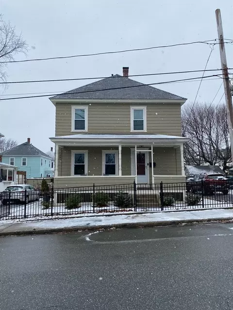 15 Stromquist Ave, Lowell, MA 01852