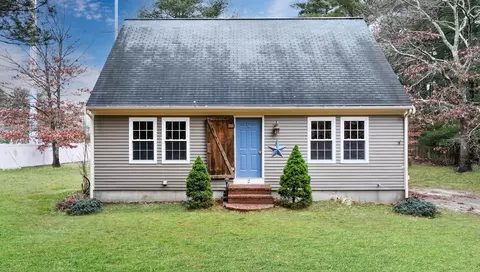 2 Dawn Way, Carver, MA 02330