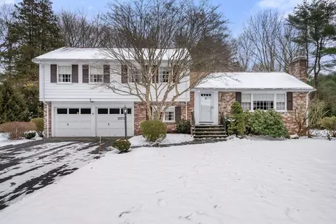 70 Sherburn Cir, Weston, MA 02493