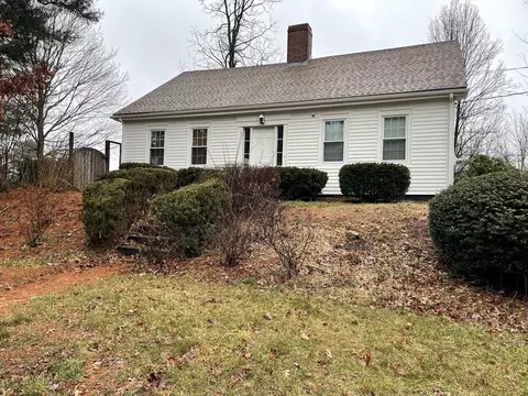 124 Williams St, Taunton, MA 02780