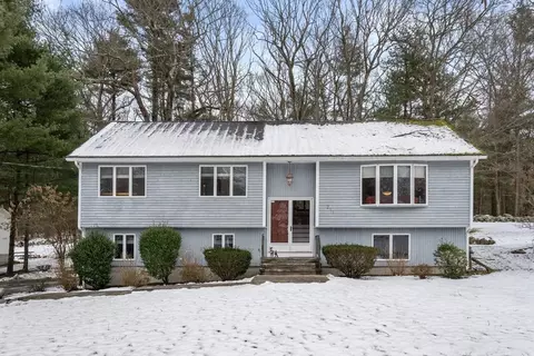 211 Golden Rd, Stoughton, MA 02072