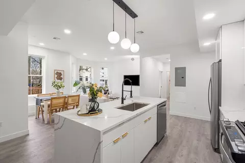 43 Withington St #1, Boston, MA 02124