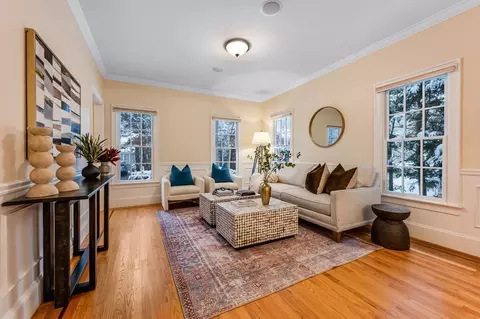 50 Barrett St, Needham, MA 02492 photo 4