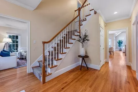 50 Barrett St, Needham, MA 02492 photo 3