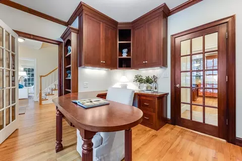 50 Barrett St, Needham, MA 02492 photo 6