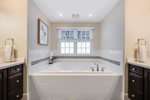 50 Barrett St, Needham, MA 02492 photo 21