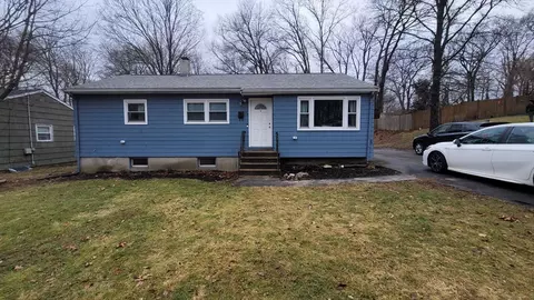30 Reynolds Ave, Randolph, MA 02368