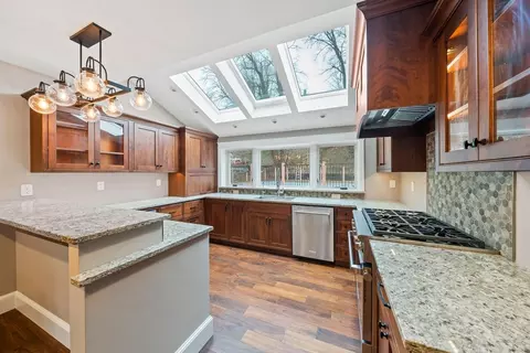 6 Cushing St, Hull, MA 02045 photo 14
