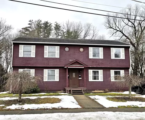 50 E Cleveland St, Greenfield, MA 01301