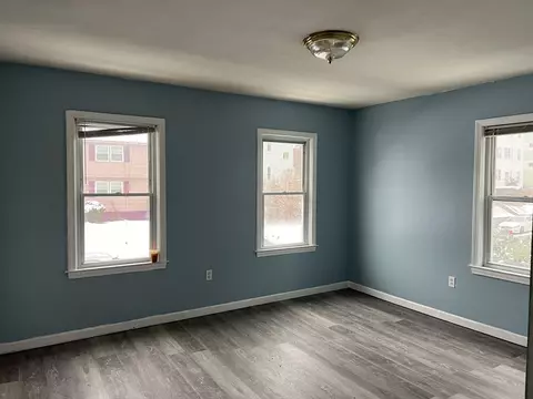 76 Perry Ave, Worcester, MA 01610 photo 3