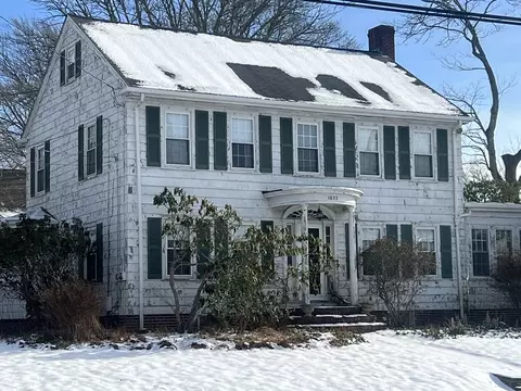 1633 Highland Ave, Fall River, MA 02720