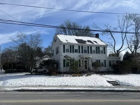 1633 Highland Ave, Fall River, MA 02720 photo 2