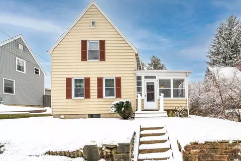 131 Ararat, Worcester, MA 01606