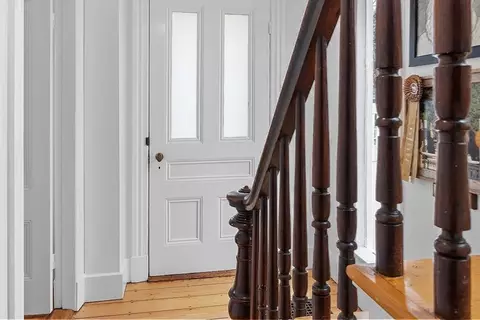 11 Vine St, Beverly, MA 01915 photo 21