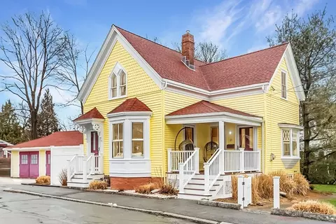 11 Vine St, Beverly, MA 01915