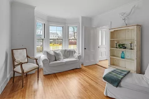 11 Vine St, Beverly, MA 01915 photo 8