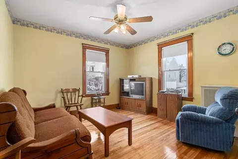 18 Rena St, Worcester, MA 01604 photo 11