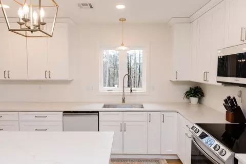 570 Elm St E, Raynham, MA 02767 photo 13