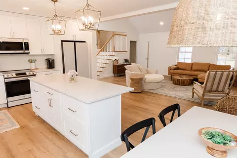 570 Elm St E, Raynham, MA 02767 photo 16