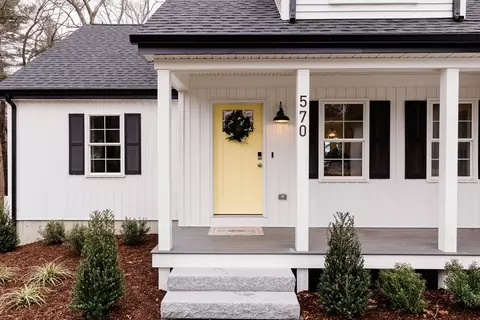570 Elm St E, Raynham, MA 02767 photo 3