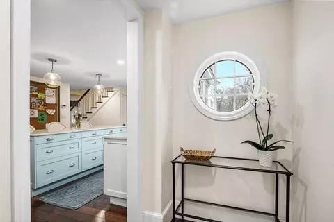 11 Marshall Rd, Hingham, MA 02043 photo 4