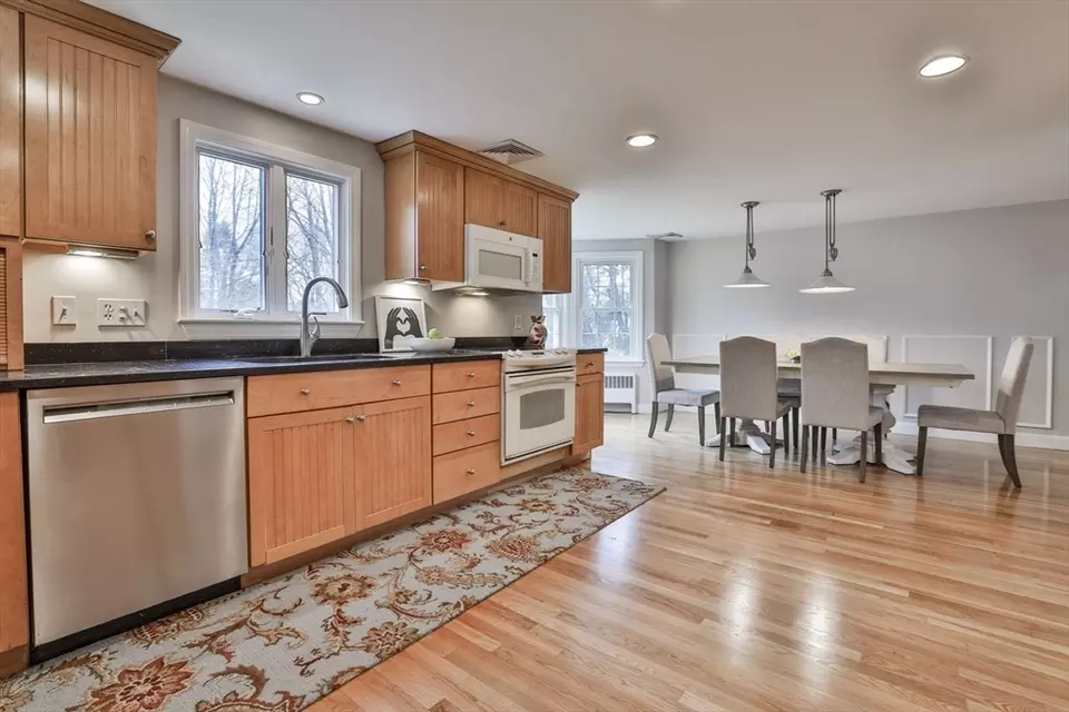 150 Pleasant St, Milton, MA 02186 26 Photos Movoto