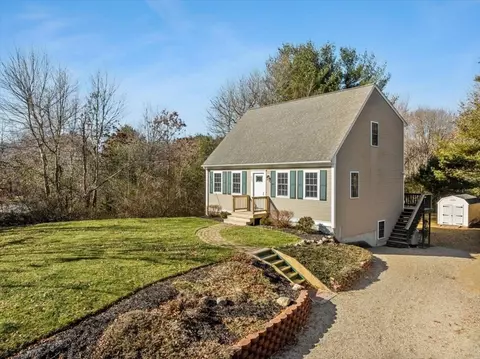 232 Purchase St, Middleboro, MA 02346